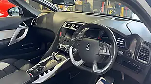 Used 2014 Citroen DS5 Airdream Dsport White - Interior and Exterior details 11