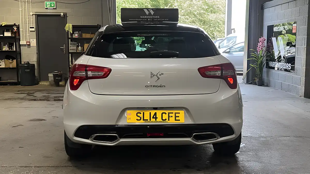 Used 2014 Citroen DS5 Airdream Dsport White - Interior and Exterior details 6