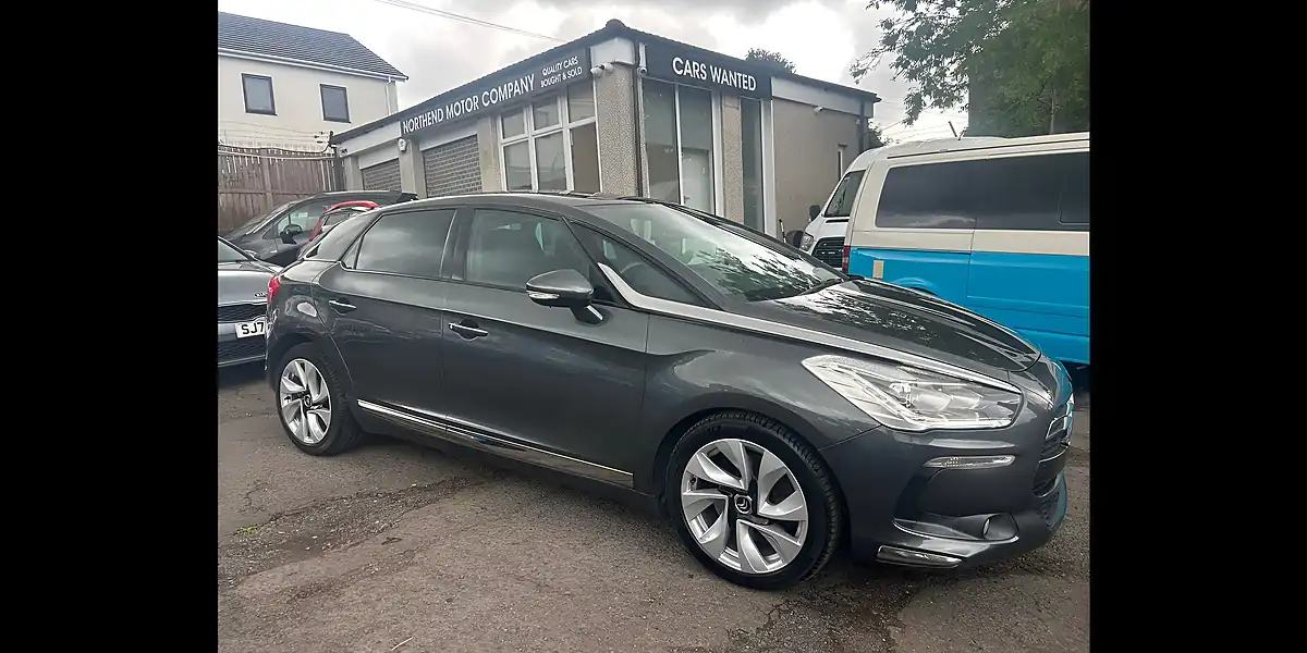 Used 2014 Citroen DS5 Dstyle Grey - Front View