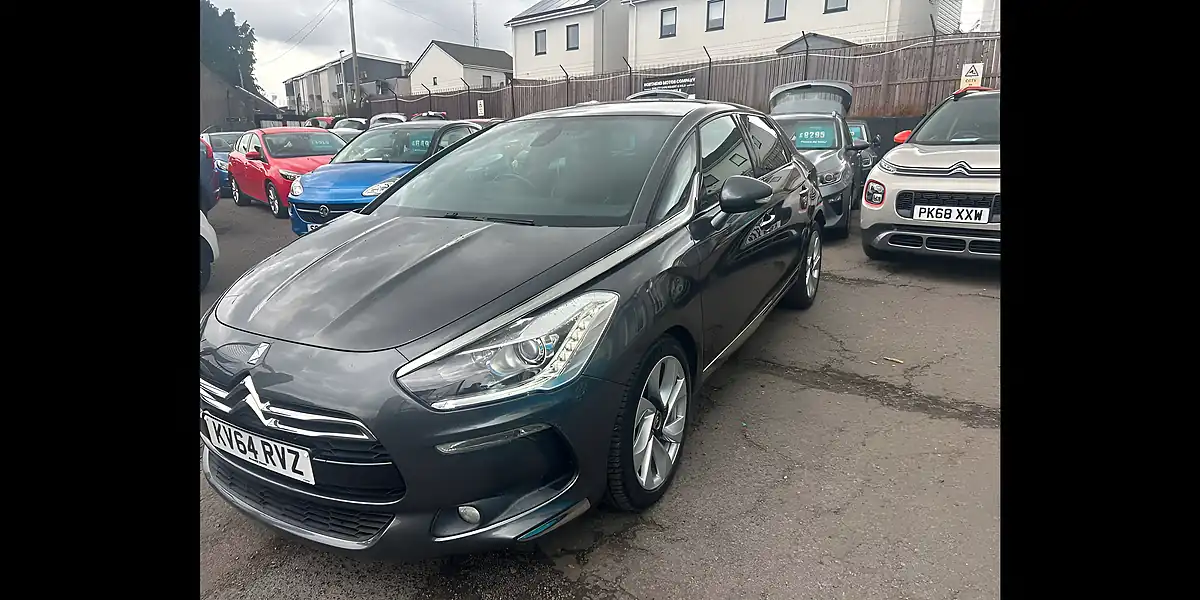Used 2014 Citroen DS5 Dstyle Grey - Interior and Exterior details 5