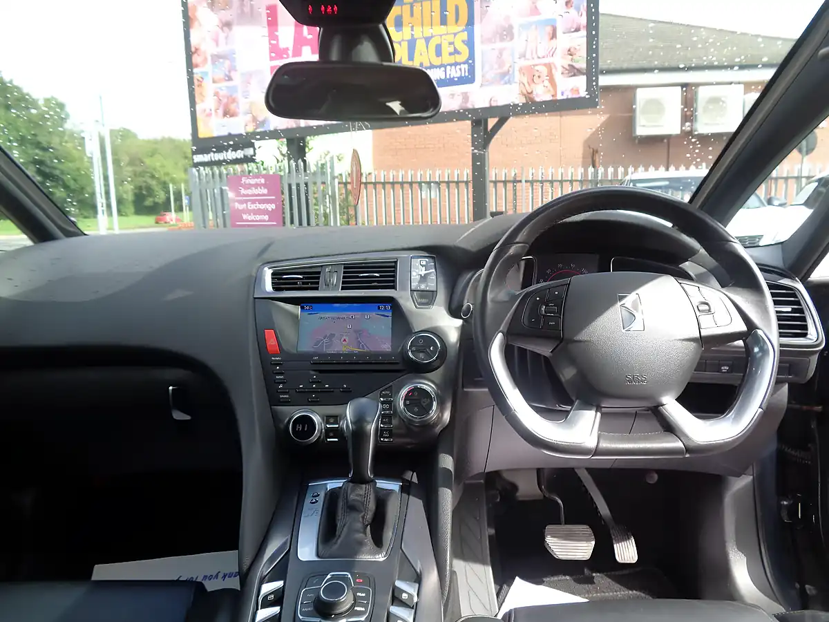 Used 2014 Citroen DS5 Dstyle Grey - Interior and Exterior details 10