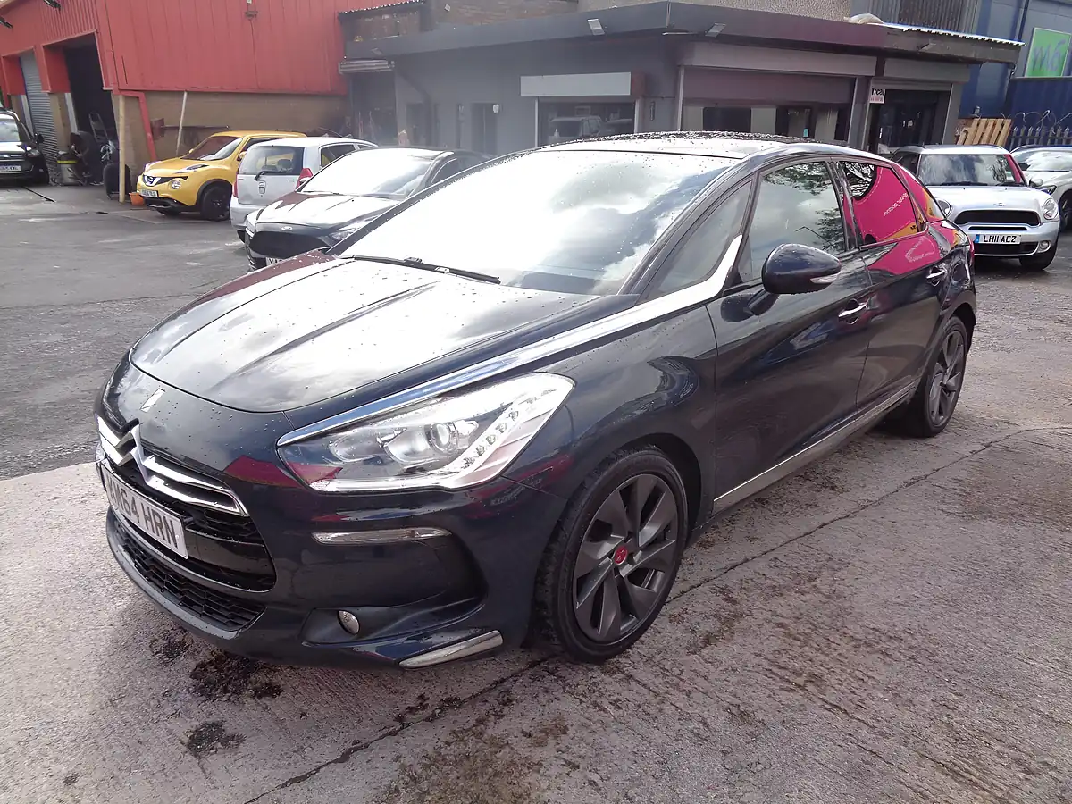 Used 2014 Citroen DS5 Dstyle Grey - Interior and Exterior details 5