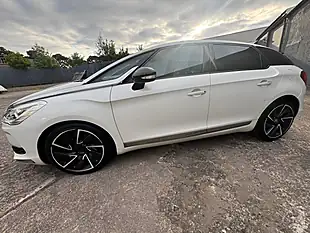 Used 2014 Citroen DS5 Dstyle White - Interior and Exterior details 13