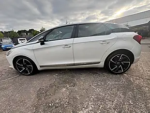 Used 2014 Citroen DS5 Dstyle White - Interior and Exterior details 14