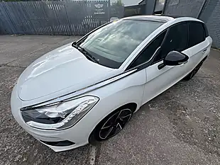 Used 2014 Citroen DS5 Dstyle White - Interior and Exterior details 16