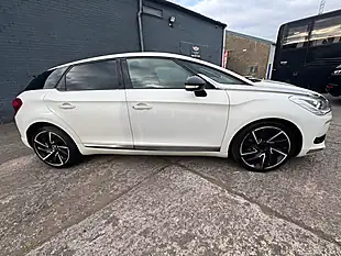 Used 2014 Citroen DS5 Dstyle White - Interior and Exterior details 4