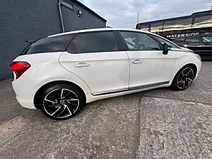 Used 2014 Citroen DS5 Dstyle White - Interior and Exterior details 9