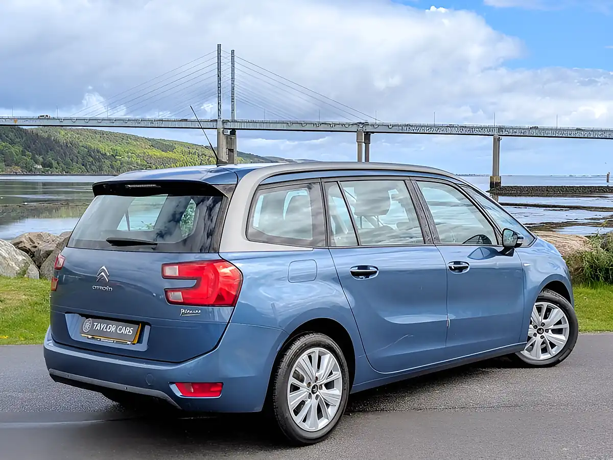 Used 2014 Citroen Grand C4 Picasso Airdream Exclusive Blue - Interior and Exterior details 5