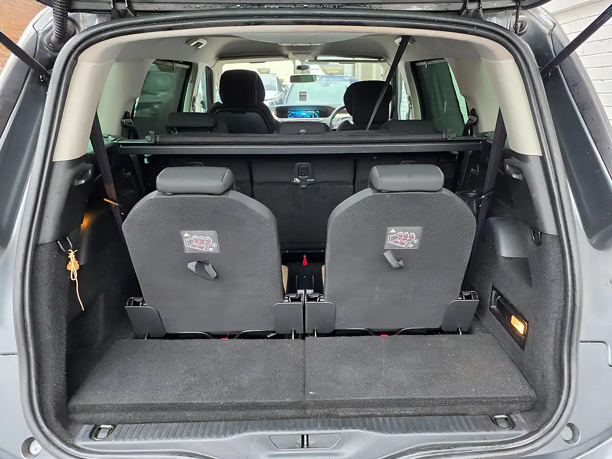 Used 2014 Citroen Grand C4 Picasso Airdream Exclusive Etg6 Grey - Interior and Exterior details 18