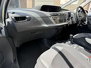 Used 2014 Citroen Grand C4 Picasso Airdream Exclusive Silver - Interior and Exterior details 11