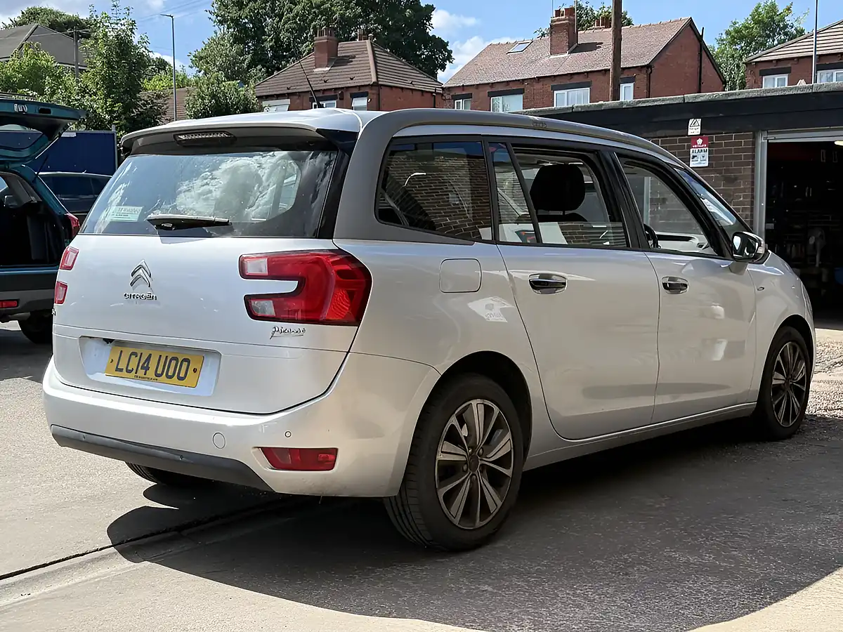 Used 2014 Citroen Grand C4 Picasso Airdream Exclusive Silver - Interior and Exterior details 7