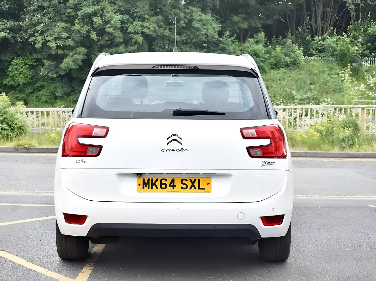 Used 2014 Citroen Grand C4 Picasso Airdream Exclusive White - Interior and Exterior details 6