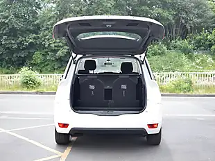 Used 2014 Citroen Grand C4 Picasso Airdream Exclusive White - Interior and Exterior details 7