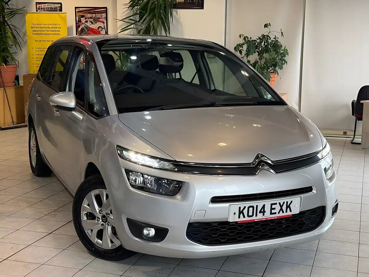 Used 2014 Citroen Grand C4 Picasso Airdream Vtr+ Silver - Front View