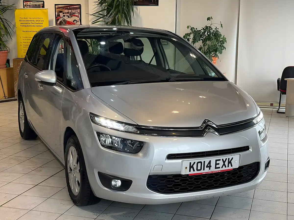 Used 2014 Citroen Grand C4 Picasso Airdream Vtr+ Silver - Interior and Exterior details 2