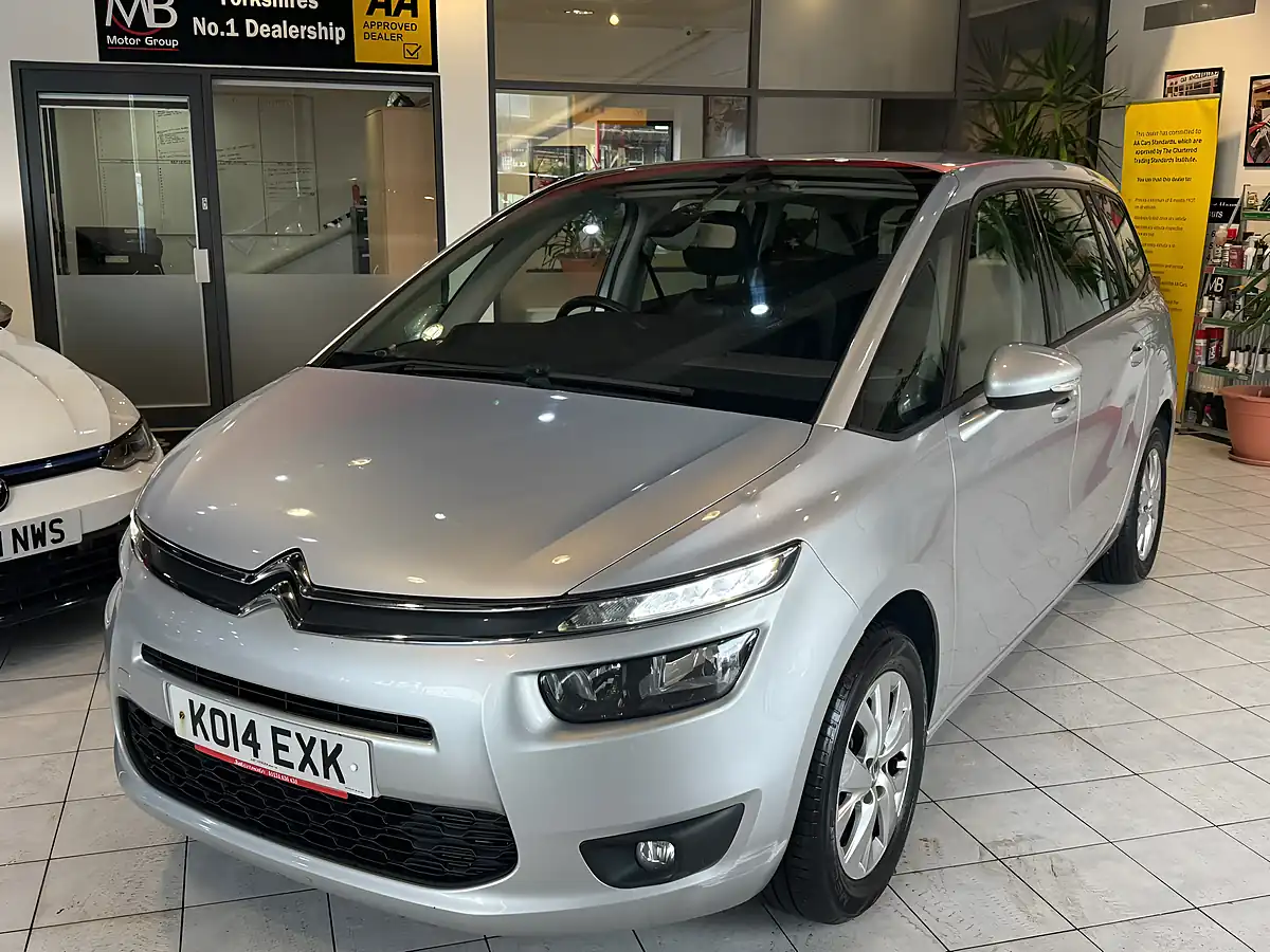 Used 2014 Citroen Grand C4 Picasso Airdream Vtr+ Silver - Interior and Exterior details 4