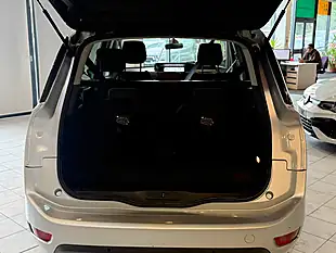Used 2014 Citroen Grand C4 Picasso Airdream Vtr+ Silver - Interior and Exterior details 8