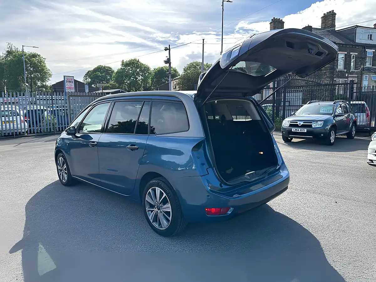 Used 2014 Citroen Grand C4 Picasso Exclusive Blue - Interior and Exterior details 16