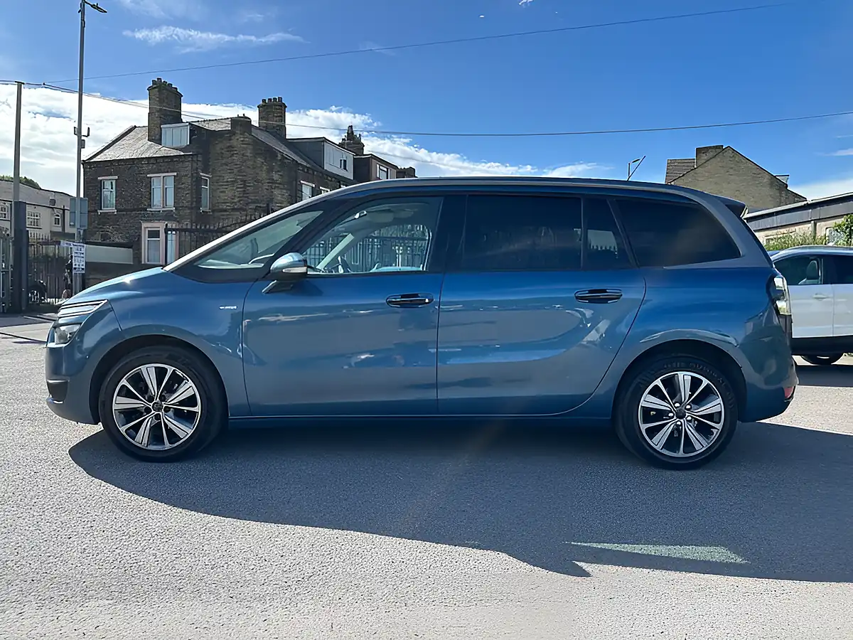 Used 2014 Citroen Grand C4 Picasso Exclusive Blue - Interior and Exterior details 17