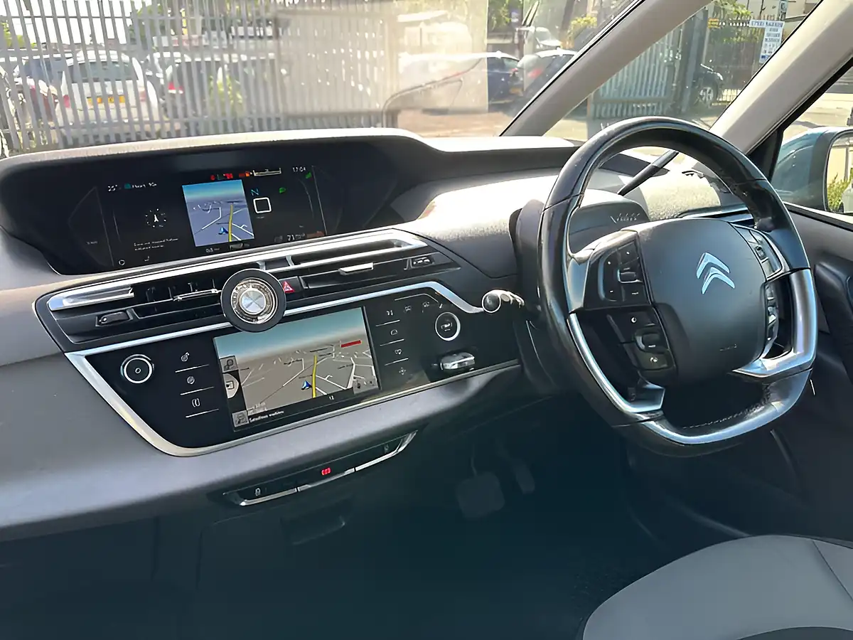 Used 2014 Citroen Grand C4 Picasso Exclusive Blue - Interior and Exterior details 7