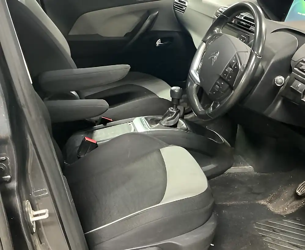 Used 2014 Citroen Grand C4 Picasso Exclusive Grey - Interior and Exterior details 7