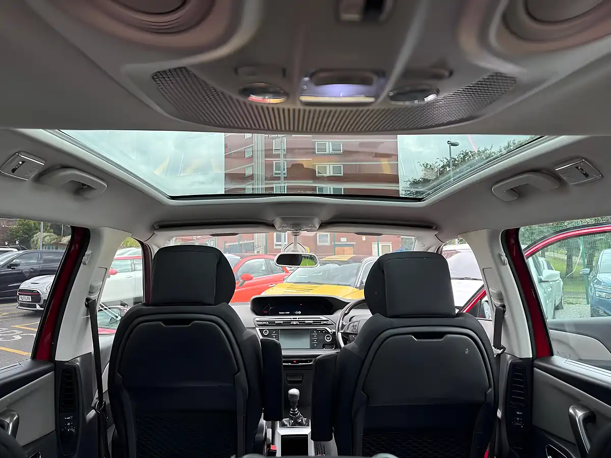 Used 2014 Citroen Grand C4 Picasso Exclusive+ Red - Interior and Exterior details 12