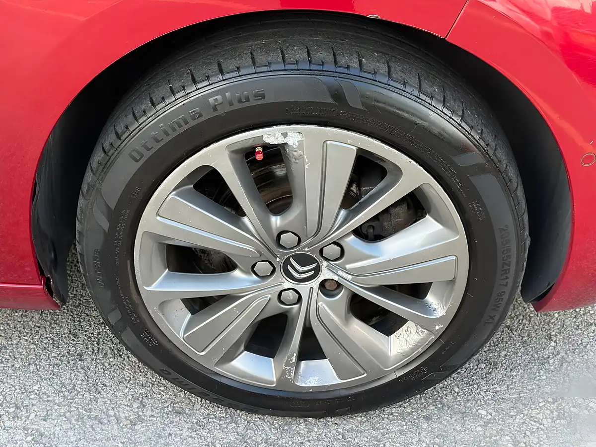 Used 2014 Citroen Grand C4 Picasso Exclusive+ Red - Interior and Exterior details 16