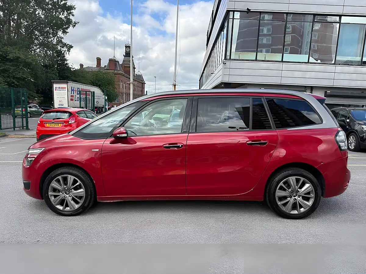 Used 2014 Citroen Grand C4 Picasso Exclusive+ Red - Interior and Exterior details 7