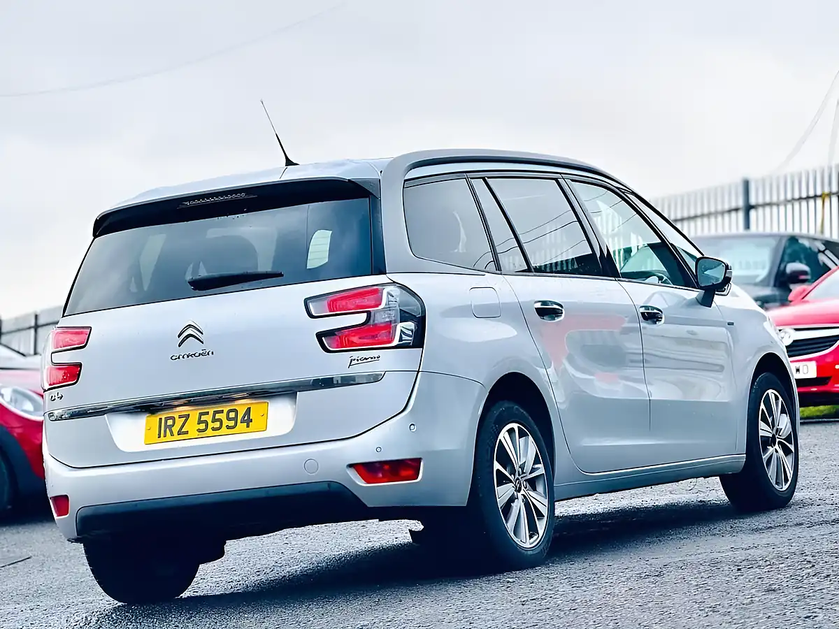 Used 2014 Citroen Grand C4 Picasso Exclusive+ Silver - Interior and Exterior details 10