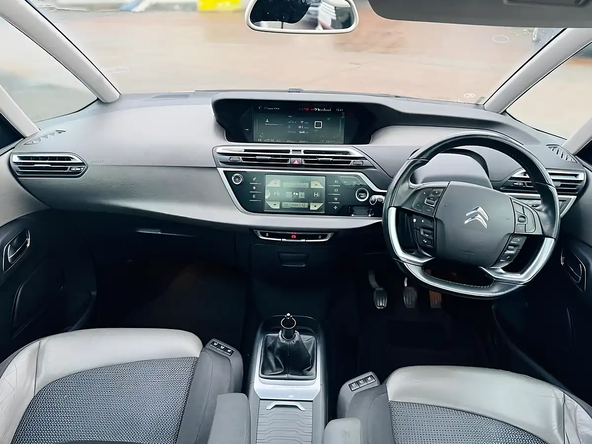 Used 2014 Citroen Grand C4 Picasso Exclusive+ Silver - Interior and Exterior details 13