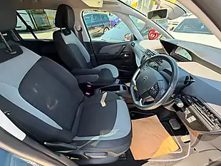 Used 2014 Citroen Grand C4 Picasso Vtr+ Blue - Interior and Exterior details 14