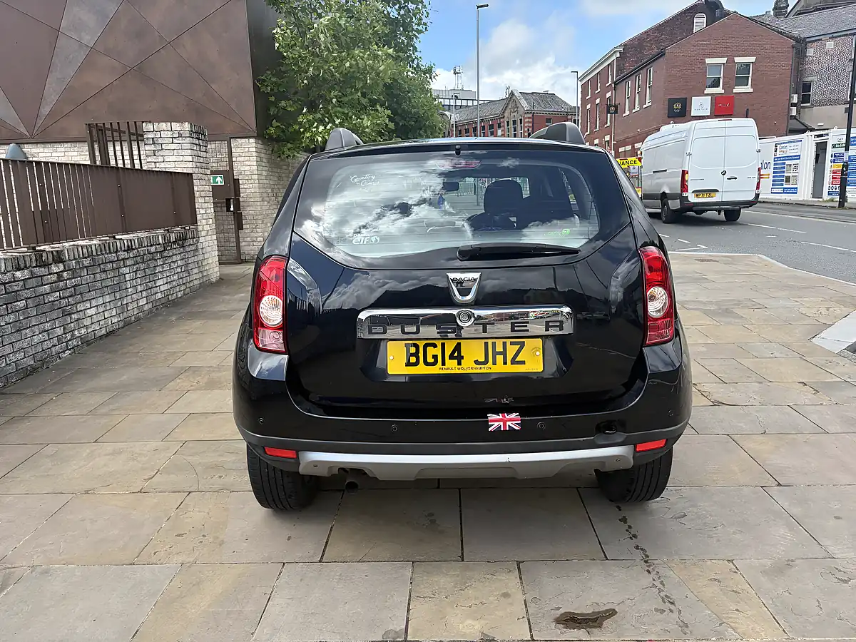Used 2014 Dacia Duster Laureate Blue - Interior and Exterior details 11
