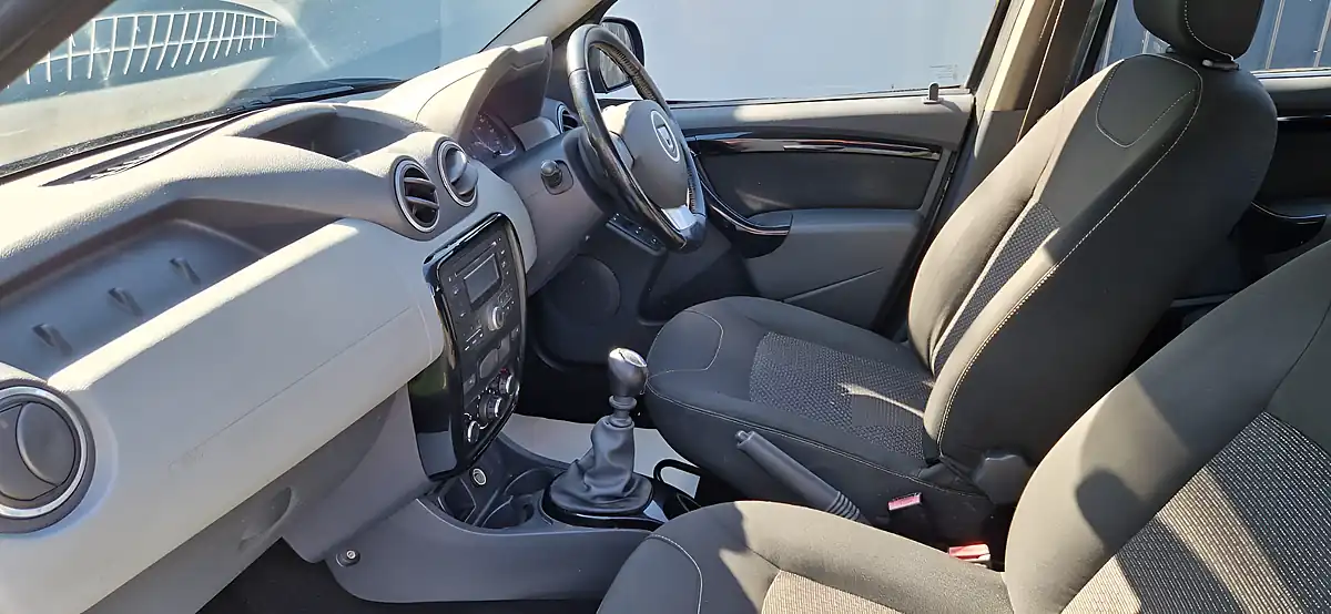 Used 2014 Dacia Duster Laureate Grey - Interior and Exterior details 15