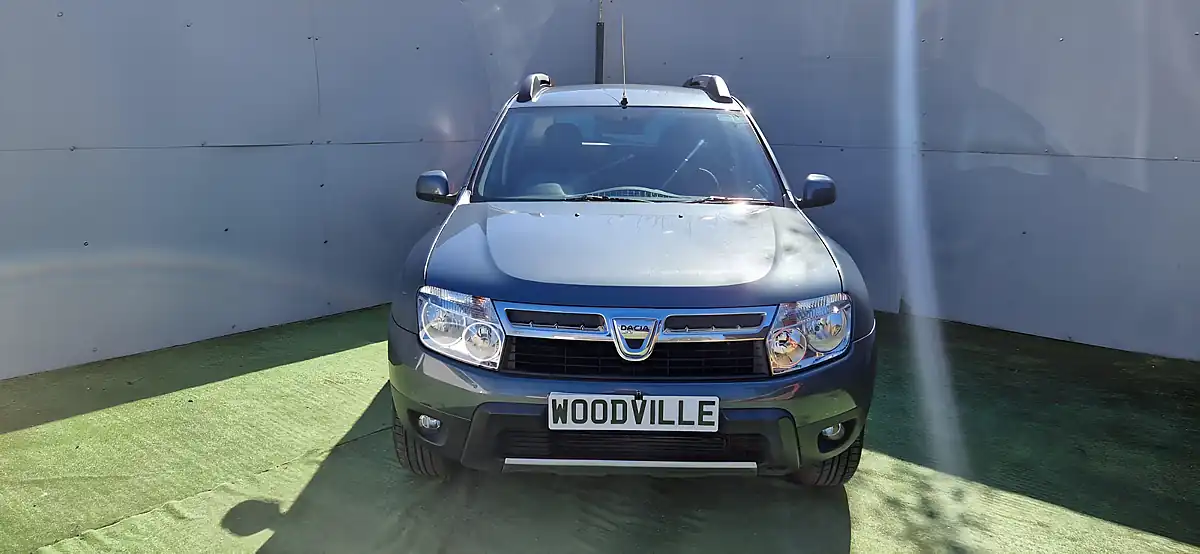 Used 2014 Dacia Duster Laureate Grey - Interior and Exterior details 2