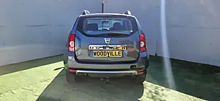 Used 2014 Dacia Duster Laureate Grey - Interior and Exterior details 9