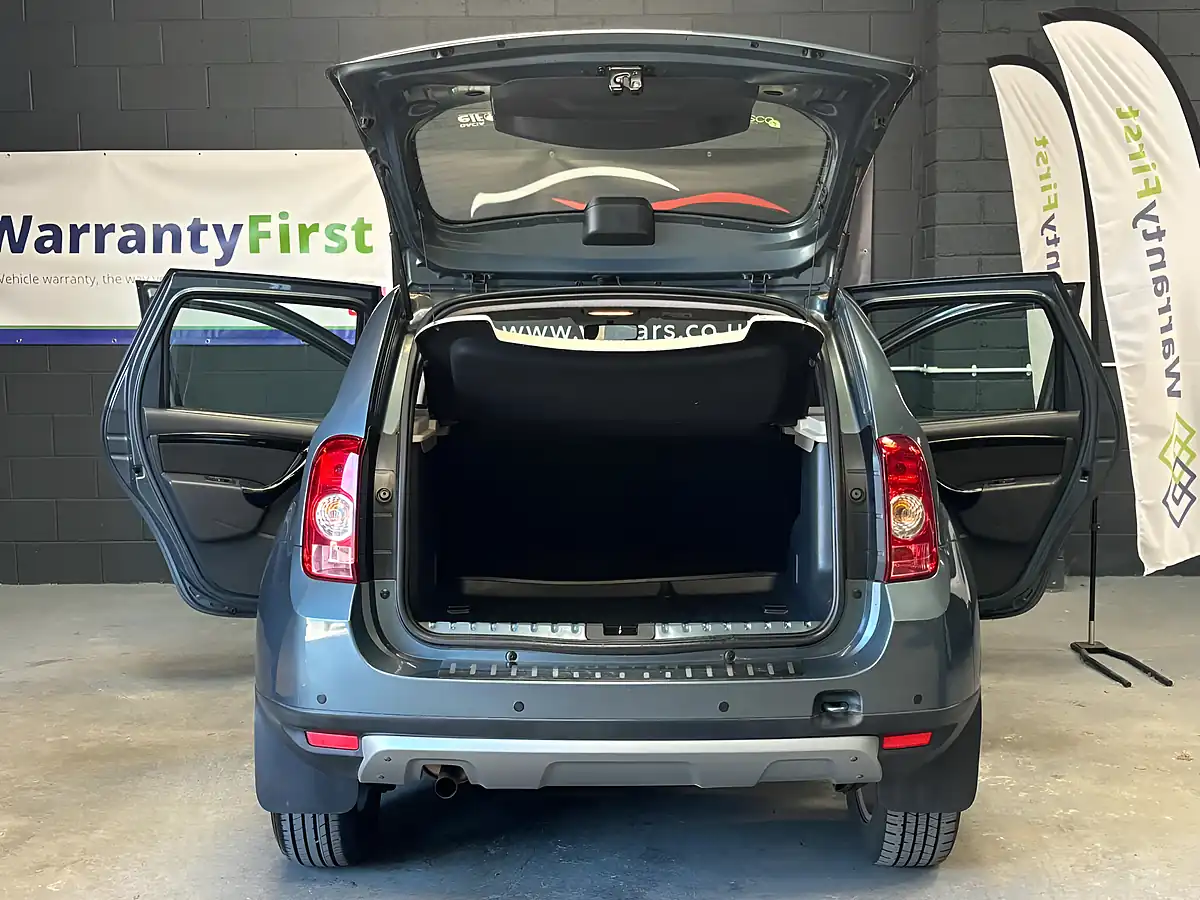 Used 2014 Dacia Duster Laureate Grey - Interior and Exterior details 11