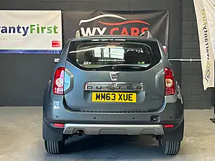 Used 2014 Dacia Duster Laureate Grey - Interior and Exterior details 5