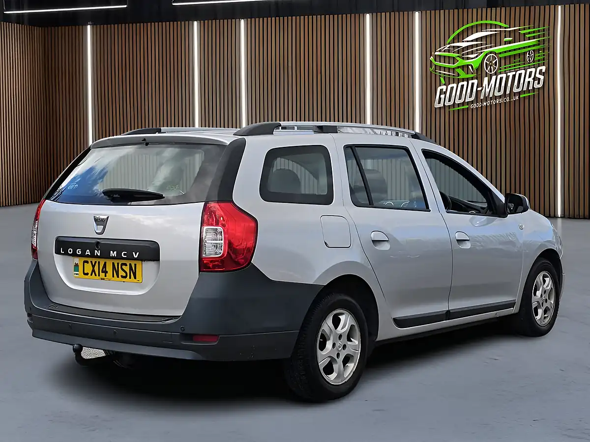 Used 2014 Dacia Logan Mcv Laureate Silver - Interior and Exterior details 10