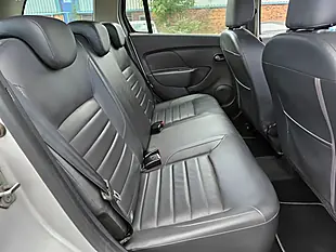 Used 2014 Dacia Logan Mcv Laureate Silver - Interior and Exterior details 16