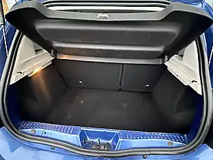 Used 2014 Dacia Sandero Ambiance Blue - Interior and Exterior details 12