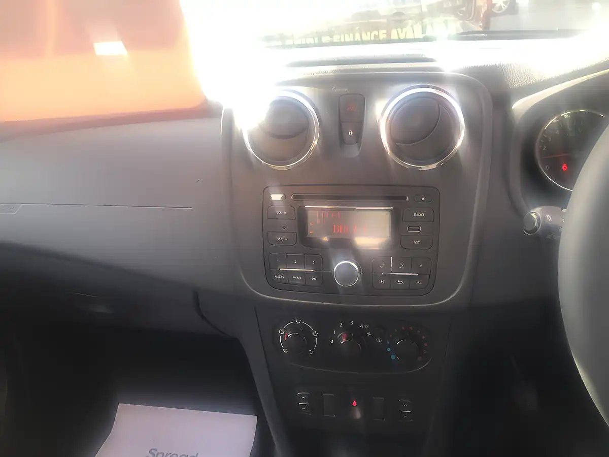 Used 2014 Dacia Sandero Ambiance Silver - Interior and Exterior details 6