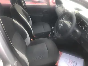 Used 2014 Dacia Sandero Ambiance Silver - Interior and Exterior details 9