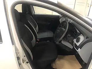 Used 2014 Dacia Sandero Ambiance White - Interior and Exterior details 10