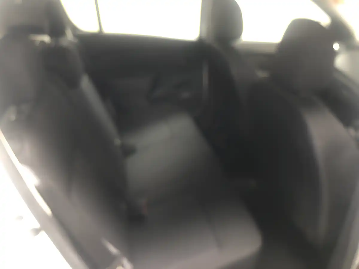 Used 2014 Dacia Sandero Ambiance White - Interior and Exterior details 15