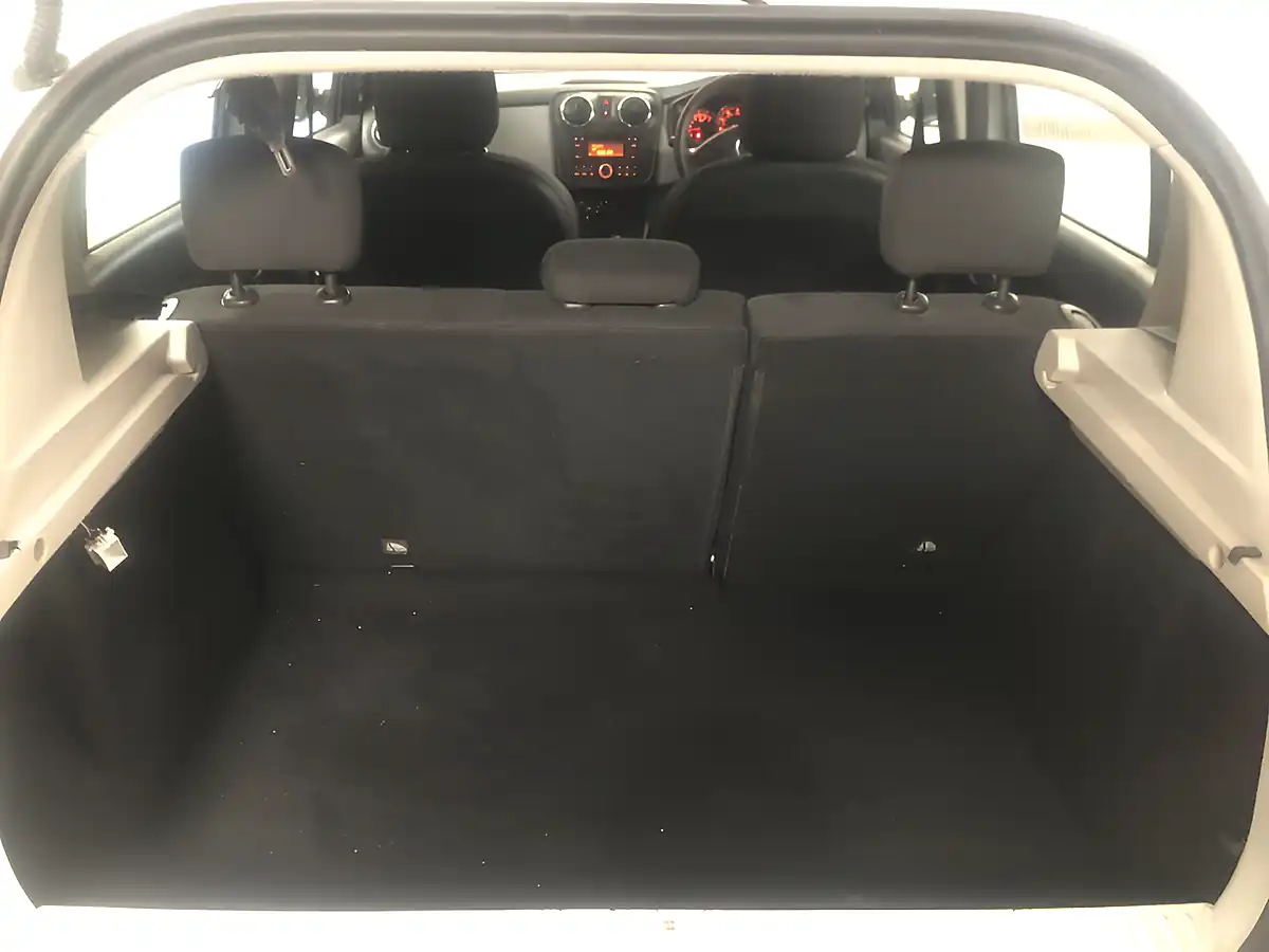 Used 2014 Dacia Sandero Ambiance White - Interior and Exterior details 16