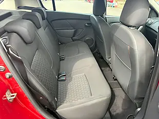 Used 2014 Dacia Sandero Laureate Red - Interior and Exterior details 11