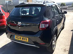 Used 2014 Dacia Sandero Stepway Ambiance Black - Interior and Exterior details 8
