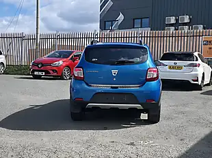 Used 2014 Dacia Sandero Stepway Ambiance Blue - Interior and Exterior details 20