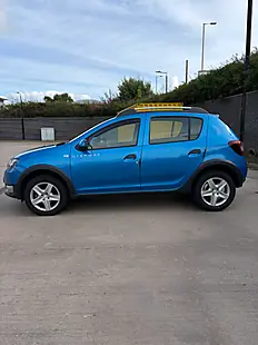 Used 2014 Dacia Sandero Stepway Ambiance Blue - Interior and Exterior details 2