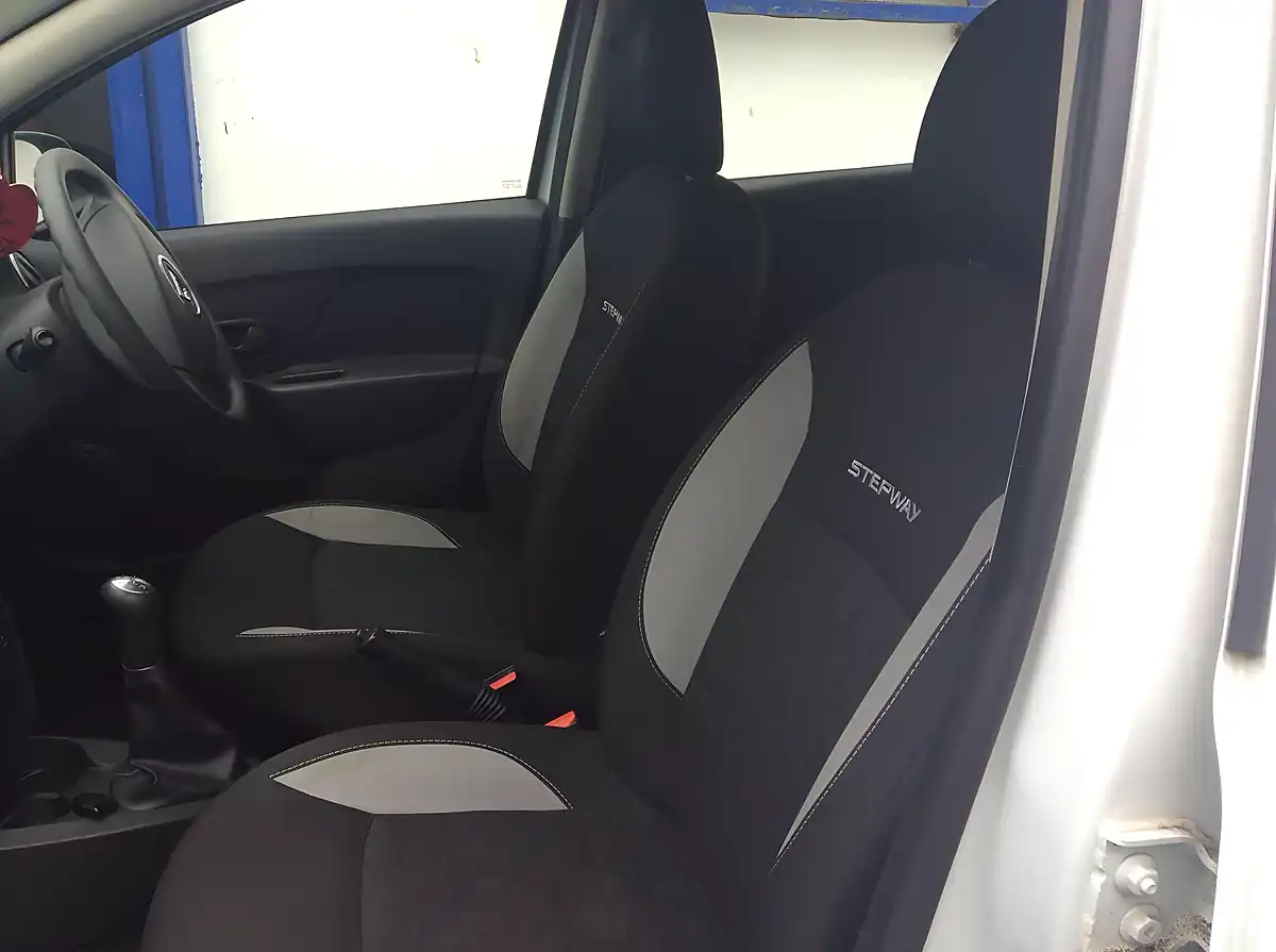 Used 2014 Dacia Sandero Stepway Ambiance White - Interior and Exterior details 20